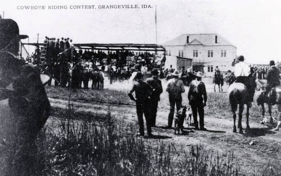 Cowboys' riding contest. Border Days?. Grangeville, Idaho.