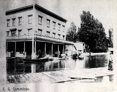 View of flood at corner of Fifth and Main Streets. Lewiston, Idaho.
