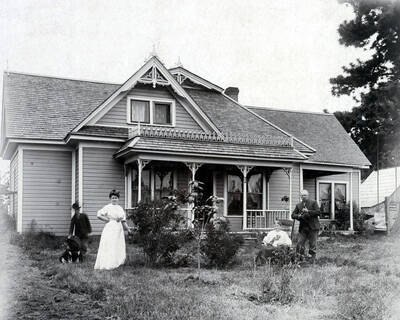 L-R: Unknown boy, Carrie Rogers (Mrs. Lenn Magill), Mr. And Mrs. R.D. Rogers