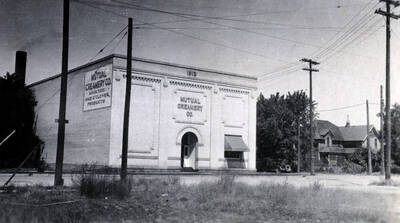 Manufacturers of Maid o'Clover products