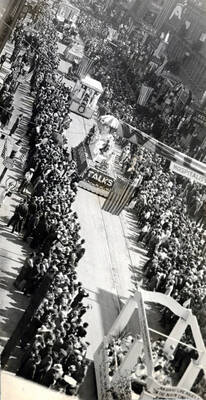 Parade to celebrate the coming of the Union Pacific Railroad main line to Boise