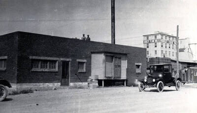 Burley Flour Mills in background