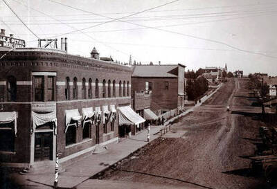 2nd Street looking east from Main Street. Moscow, Idaho.
