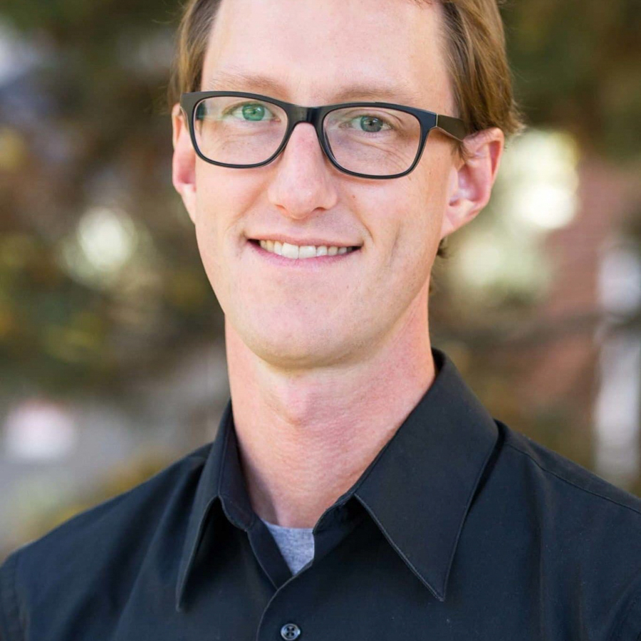 Beyond Fake News: News Literacy and the Informed Citizen