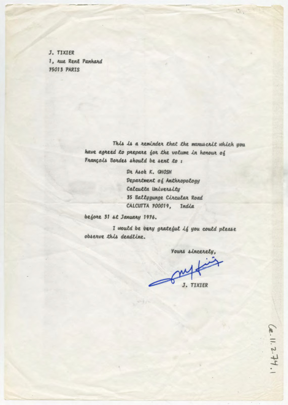 Letter from Jacques Tixier reminding Crabtree when his manuscript is due. The letter includes the invitation to write a manuscript and gives the details. The letter includes documents in French about typologies.