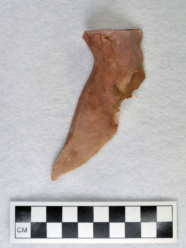 Heat treated, associated w/Ce.1617 Examples of heat treated flakes that were heated up too quickly and cooled off too quickly. There are examples of pot-lidding and crazing. Pot-lidding occurs when stone is heated too quickly and crazing occurs from a rapid cooling.