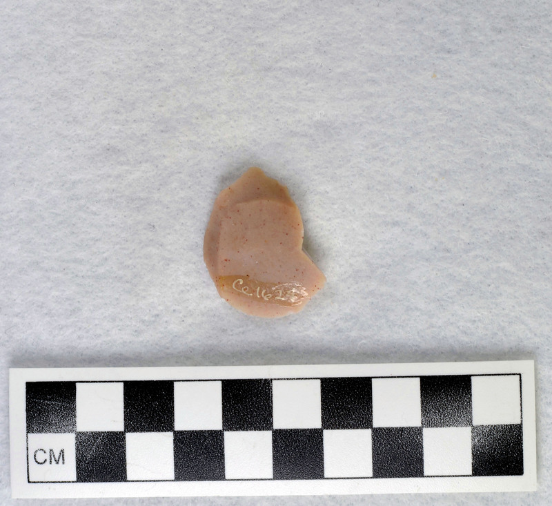 Heat treated, associated w/Ce.1617 Examples of heat treated flakes that were heated up too quickly and cooled off too quickly. There are examples of pot-lidding and crazing. Pot-lidding occurs when stone is heated too quickly and crazing occurs from a rapid cooling.