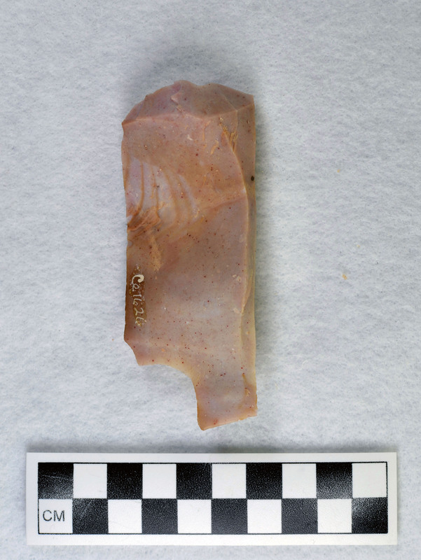 Examples of heat treated flakes that were heated up too quickly and cooled off too quickly. There are examples of pot-lidding and crazing. Pot-lidding occurs when stone is heated too quickly and crazing occurs from a rapid cooling.