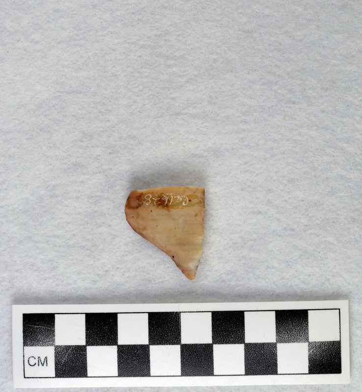 Examples of heat treated flakes that were heated up too quickly and cooled off too quickly. There are examples of pot-lidding and crazing. Pot-lidding occurs when stone is heated too quickly and crazing occurs from a rapid cooling.