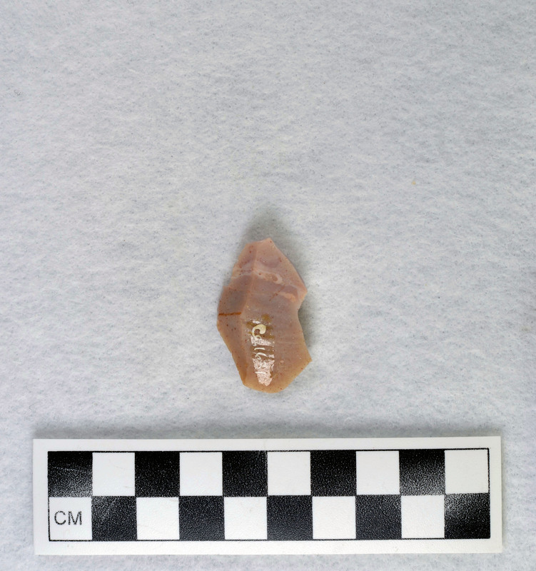 Examples of heat treated flakes that were heated up too quickly and cooled off too quickly. There are examples of pot-lidding and crazing. Pot-lidding occurs when stone is heated too quickly and crazing occurs from a rapid cooling.