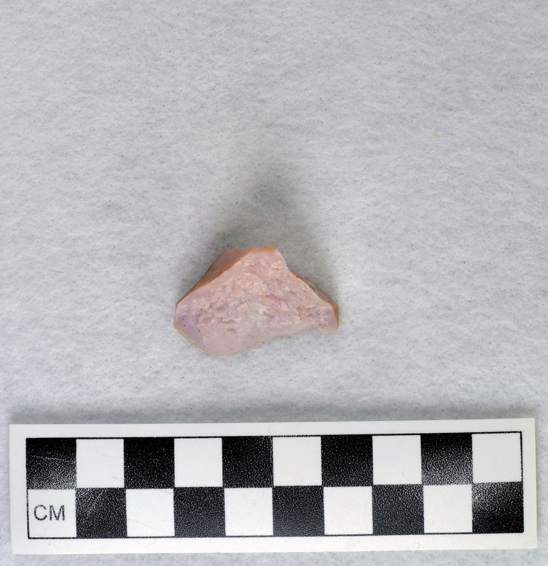 Examples of heat treated flakes that were heated up too quickly and cooled off too quickly. There are examples of pot-lidding and crazing. Pot-lidding occurs when stone is heated too quickly and crazing occurs from a rapid cooling.