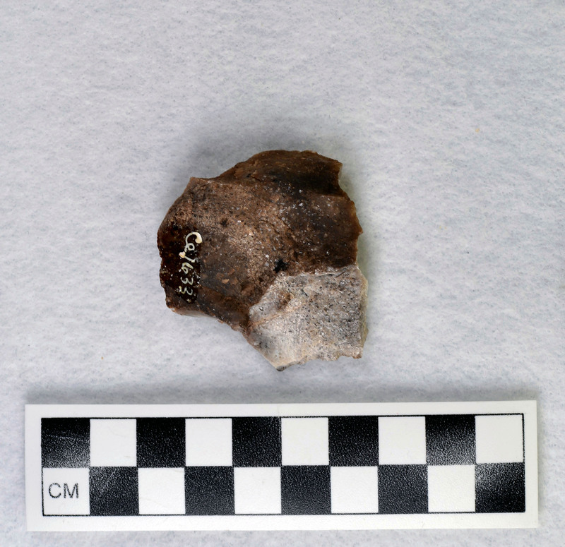 Examples of heat treated flakes that were heated up too quickly and cooled off too quickly. There are examples of pot-lidding and crazing. Pot-lidding occurs when stone is heated too quickly and crazing occurs from a rapid cooling.