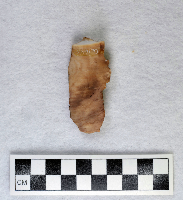 Examples of heat treated flakes that were heated up too quickly and cooled off too quickly. There are examples of pot-lidding and crazing. Pot-lidding occurs when stone is heated too quickly and crazing occurs from a rapid cooling.