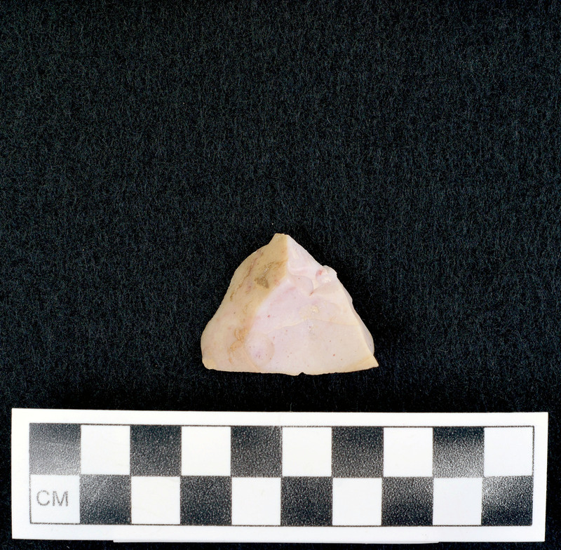 Examples of heat treated flakes that were heated up too quickly and cooled off too quickly. There are examples of pot-lidding and crazing. Pot-lidding occurs when stone is heated too quickly and crazing occurs from a rapid cooling.