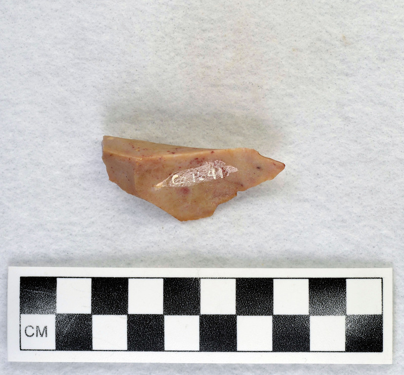 Examples of heat treated flakes that were heated up too quickly and cooled off too quickly. There are examples of pot-lidding and crazing. Pot-lidding occurs when stone is heated too quickly and crazing occurs from a rapid cooling.