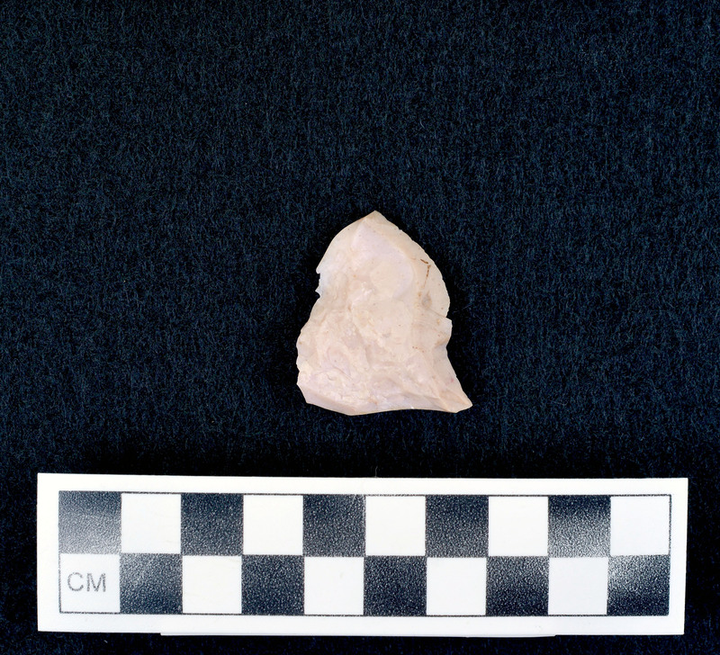 Examples of heat treated flakes that were heated up too quickly and cooled off too quickly. There are examples of pot-lidding and crazing. Pot-lidding occurs when stone is heated too quickly and crazing occurs from a rapid cooling.