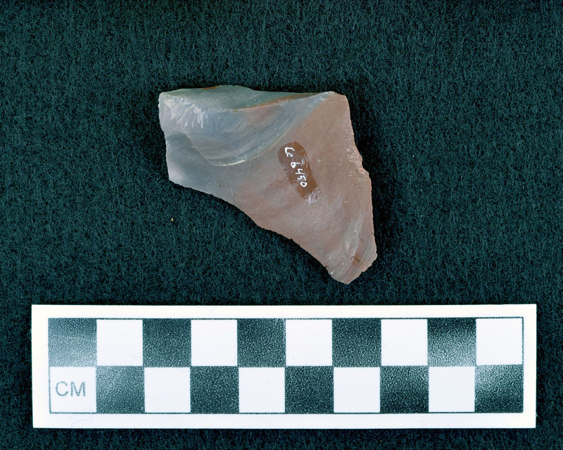 Not heat treated, associated w/Ce.6446 Ce.6450 - Ce.6455: Reds, from Shell Wyoming, color varies, quality varies, most abundant supply of material I've found yet, didn't respond to heat at 400-500 degrees for 4 hours, none of this is heat treated. (D. Crabtree)