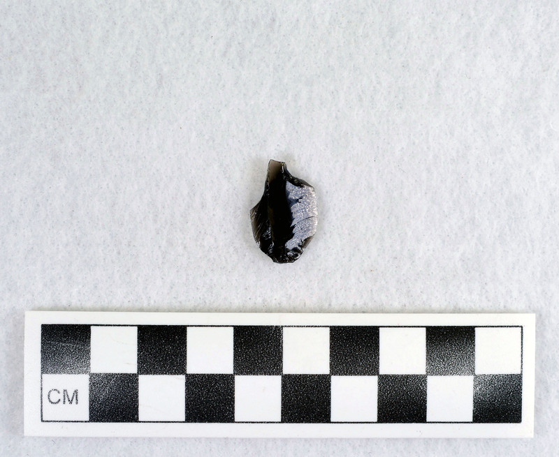 Frag., modified, associated w/Ce.872