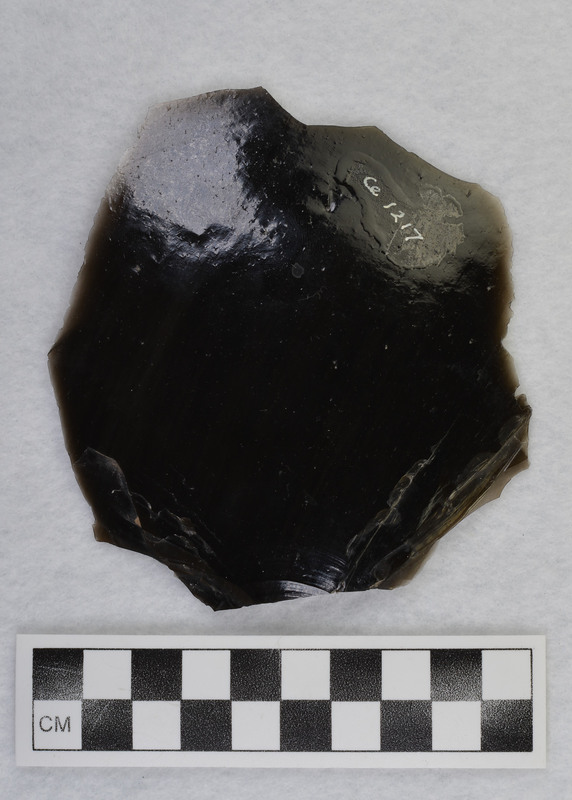 This is an uncommonly large erraillure flake produced by Donald E. Crabtree. For further information see Crabtree, 1972, pg. 31.