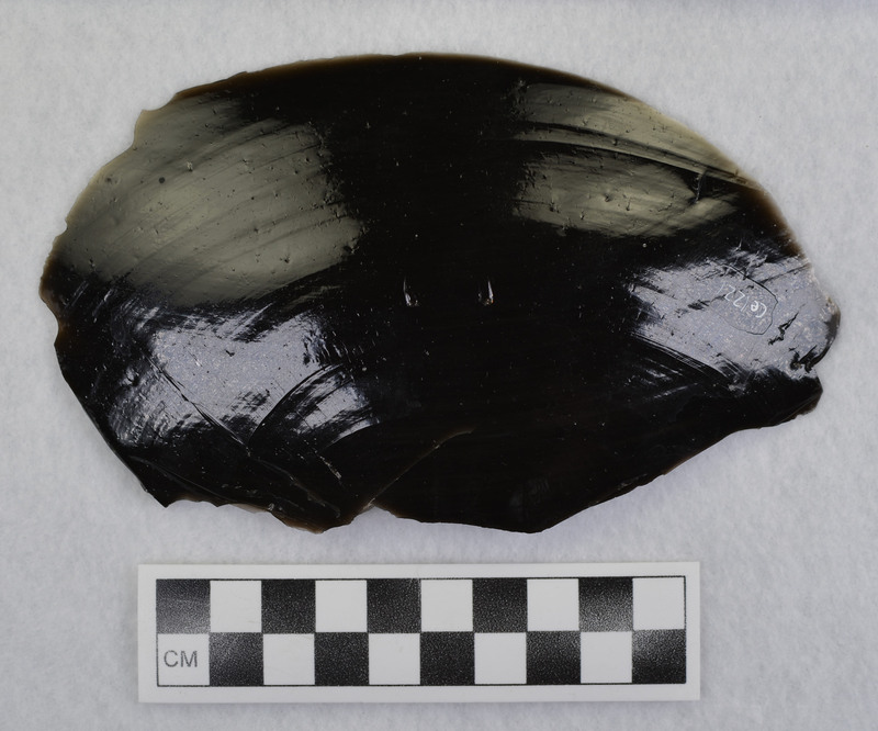 This is an uncommonly large erraillure flake produced by Donald E. Crabtree. For further information see Crabtree, 1972, pg. 31.