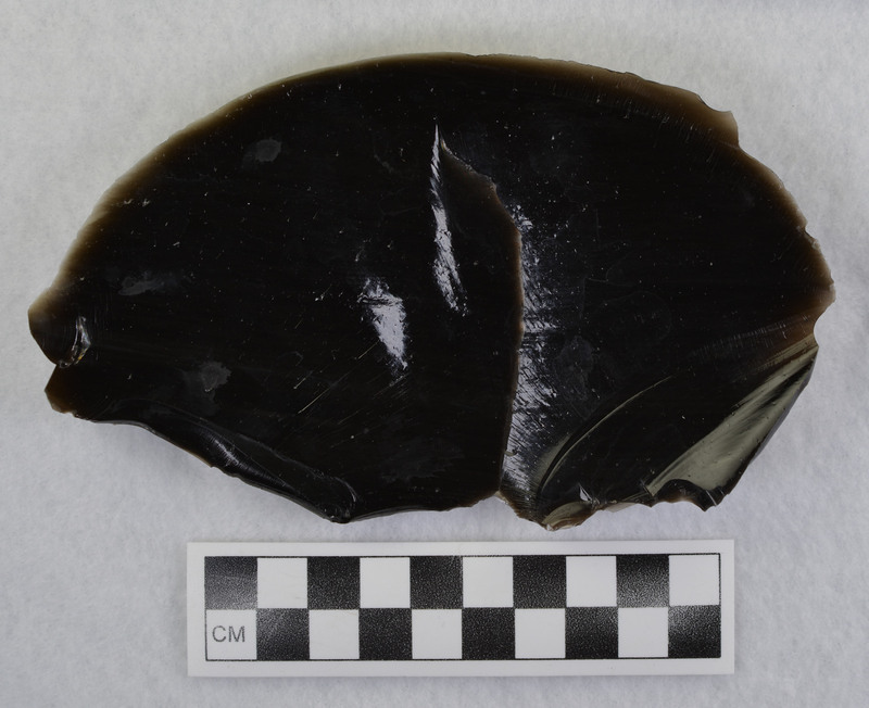 This is an uncommonly large erraillure flake produced by Donald E. Crabtree. For further information see Crabtree, 1972, pg. 31.