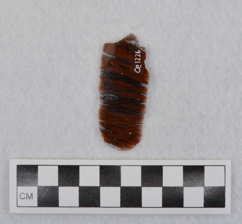 This is an uncommonly large erraillure flake produced by Donald E. Crabtree. For further information see Crabtree, 1972, pg. 31.