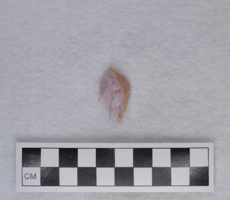 This Battle Mountain chalcedony item exhibits a heat-treating error as indicated by crazing and potlids. This item is associated with Ce.1617-1656.