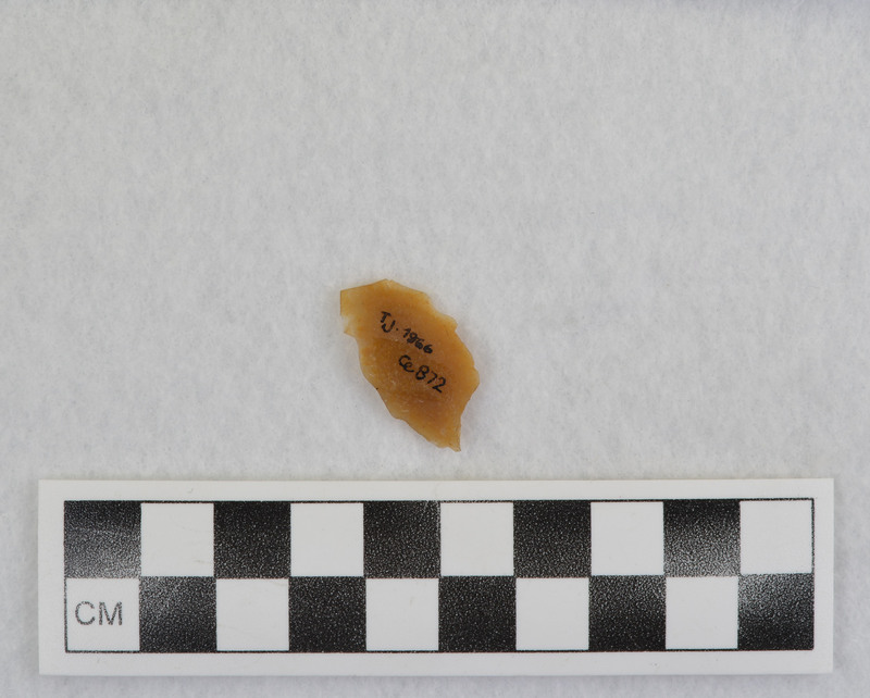 This flint flake was created by Jacques Tixier as part of an experiment in 1966. This piece related Ce.863-871.