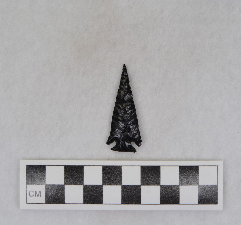 Corner notched, chevron flaking