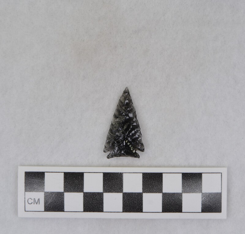 Corner notched, chevron flaking