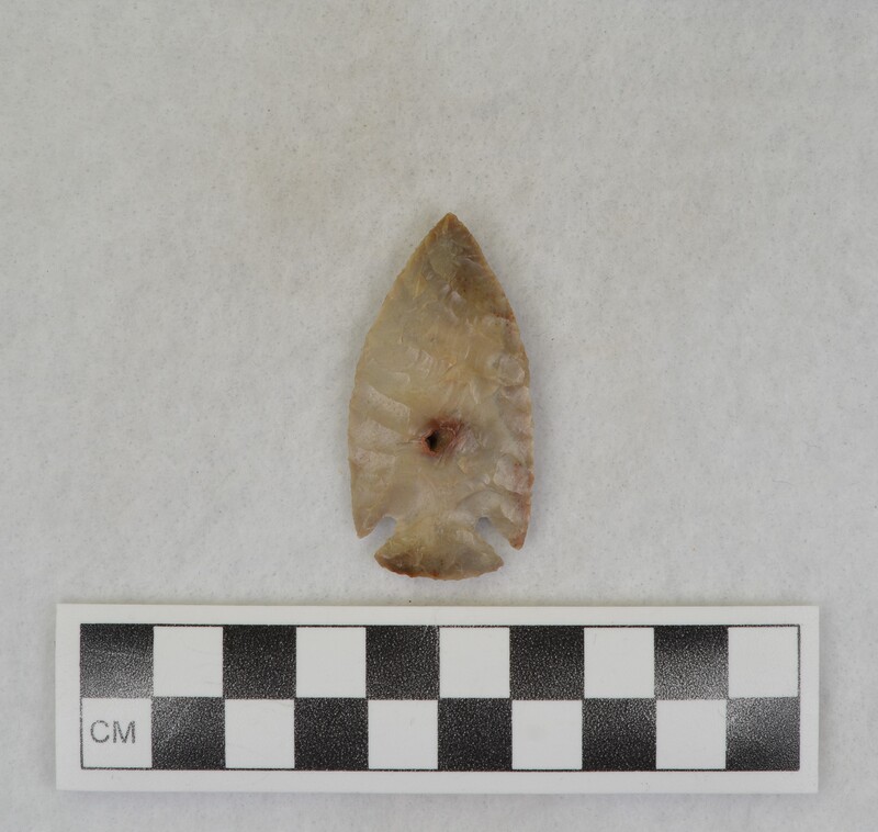 Heat treated, corner notched, Very long notching flakes. (JW)