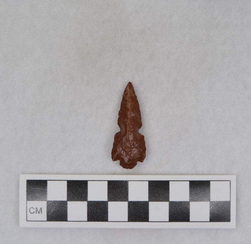 Corner notched and notched at midsection