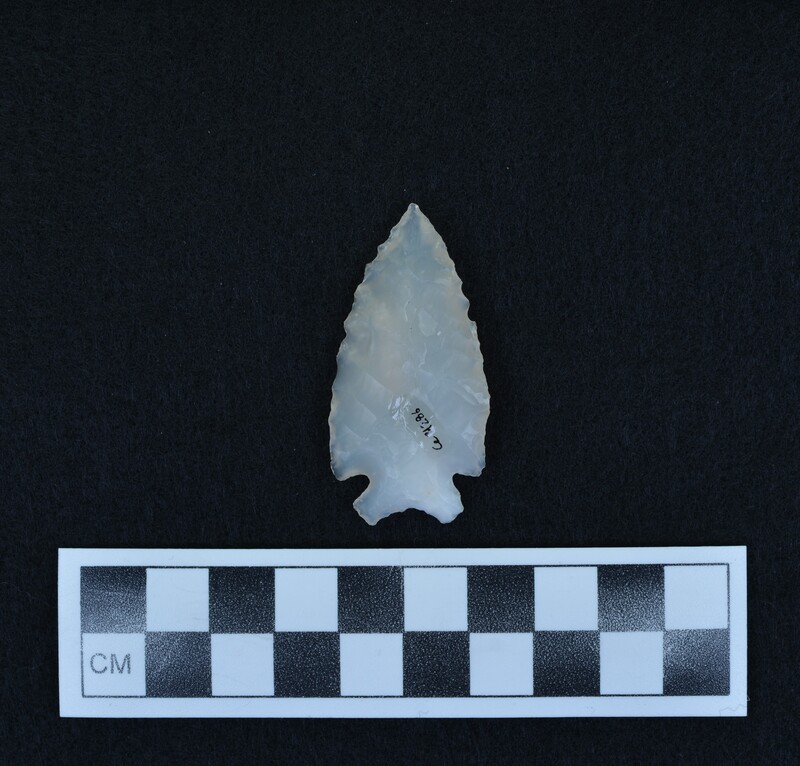 Corner notched w/indented base