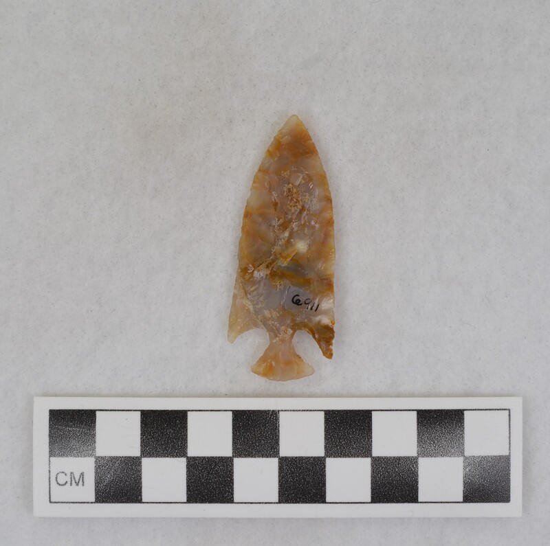 Corner notched, broken/glued