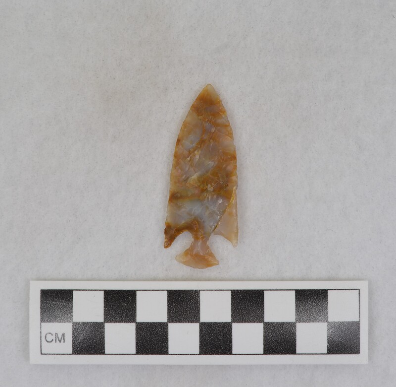 Corner notched, broken/glued