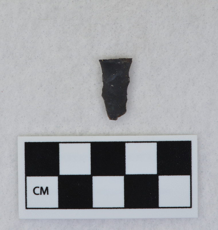 Channel flake fragment, mends w/Ce.1041