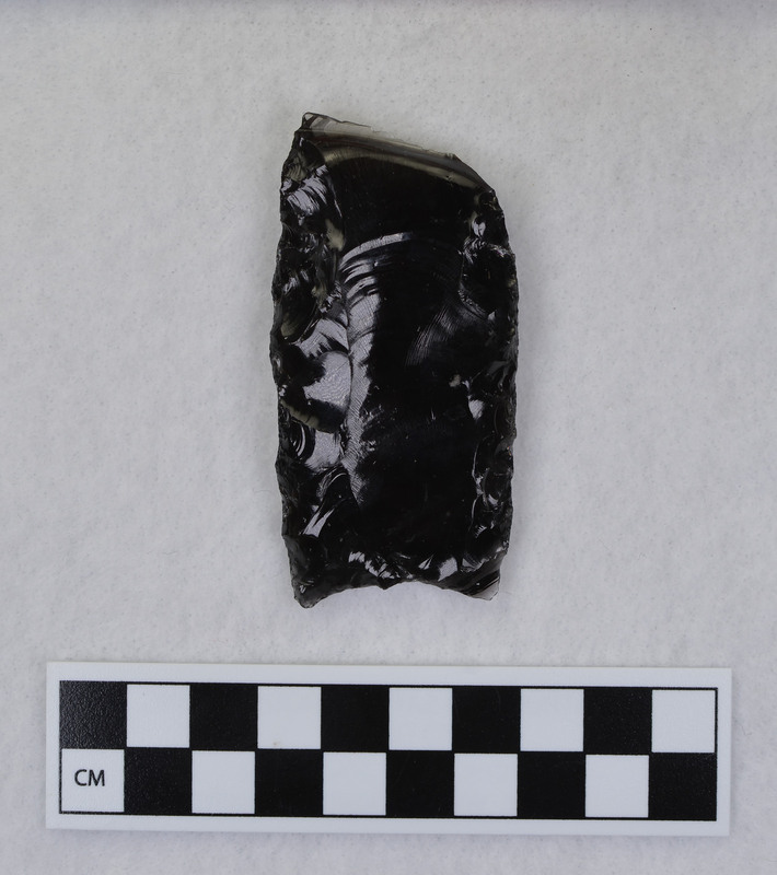 Fluted, mends w/Ce.959 and Ce.1068, One channel flake is missing. The last one removed the distal end. This was one of his early fluting experiments. (JW)