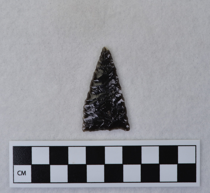 Triangular, parallel diagonal flaking