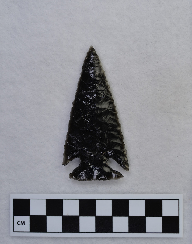 Corner notched, parallel diagonal flaking