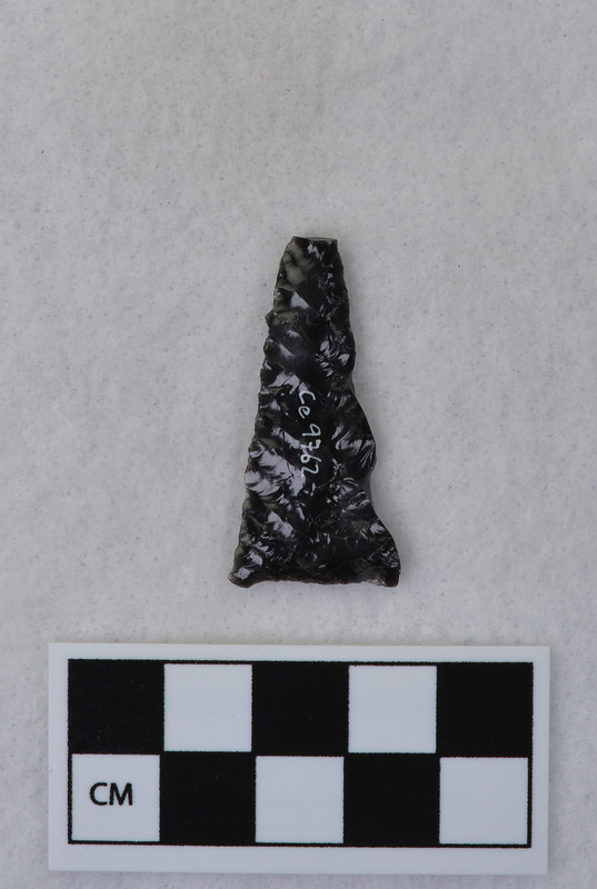 1 side Titmus technique, 1 side Crabtree tech. Outrepasse on the Titmus side. Tip missing. (JW)