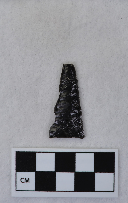 1 side Titmus technique, 1 side Crabtree tech. Outrepasse on the Titmus side. Tip missing. (JW)