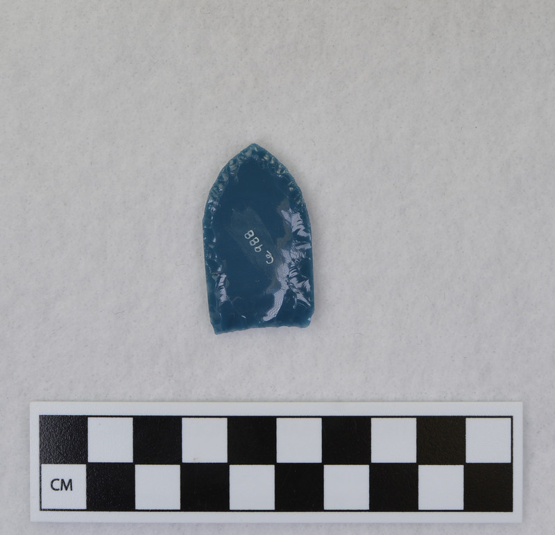 Folsom, fluted one face, basal edges ground