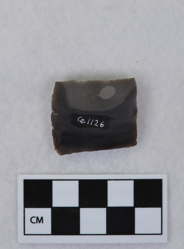 English gunflint, it is unclear from the notes if this and associated pieces were made by Donald E. Crabtree or collected by him.  Ce.1126 - Ce.1130 are associated with Ce.1119.