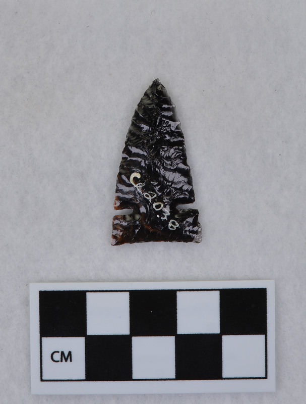 Side notched, collateral flaking