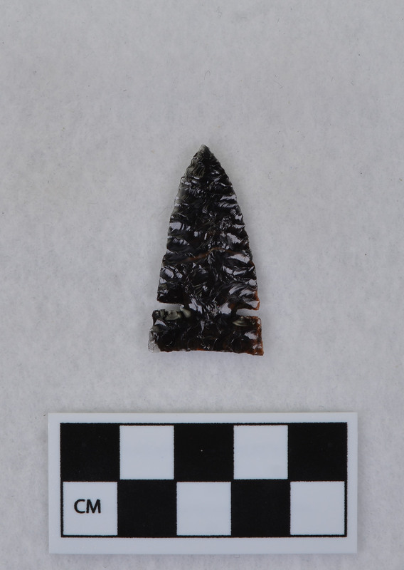 Side notched, collateral flaking