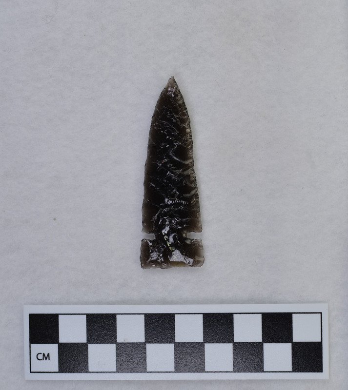 Side notched, parallel diagonal flaking