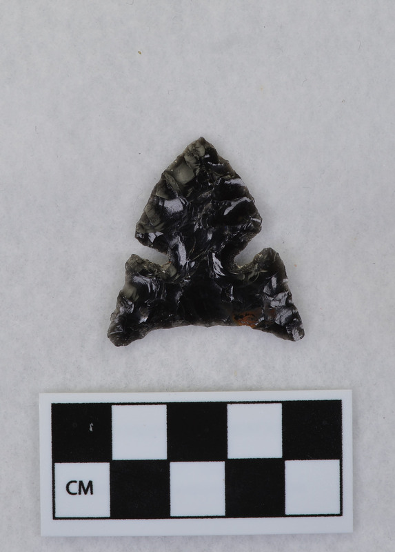 Side notched, indented base