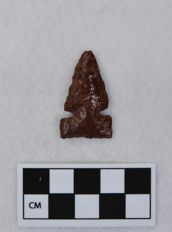 Side notched, associated w/Ce.4053