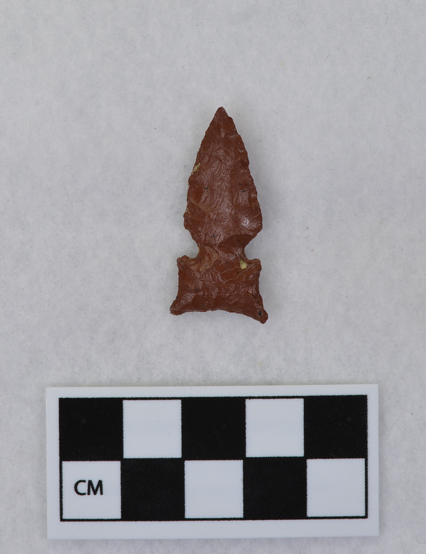 Side notched, associated w/Ce.4053