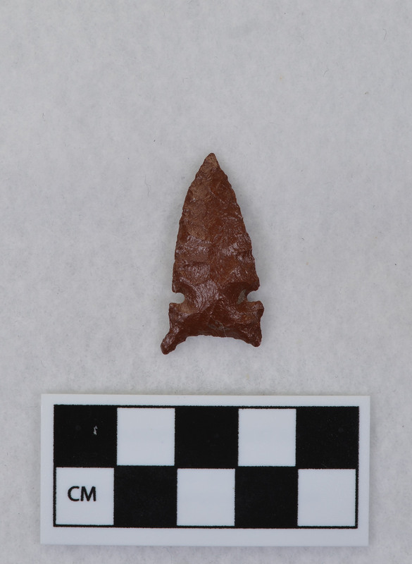 Side notched, associated w/Ce.4053